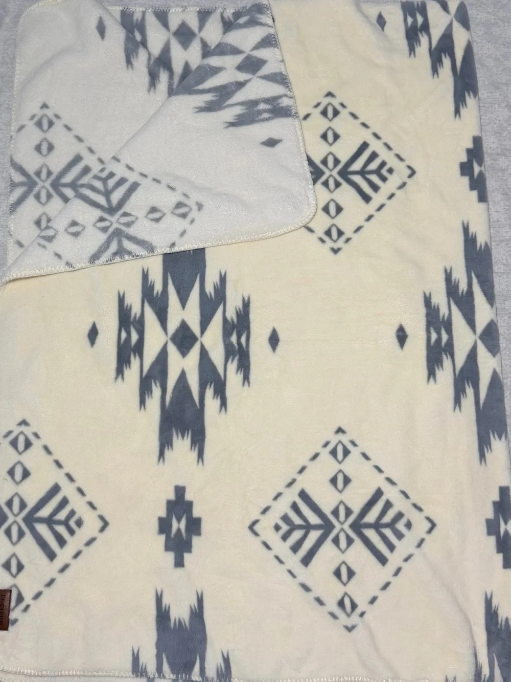 Pendleton excellent ape